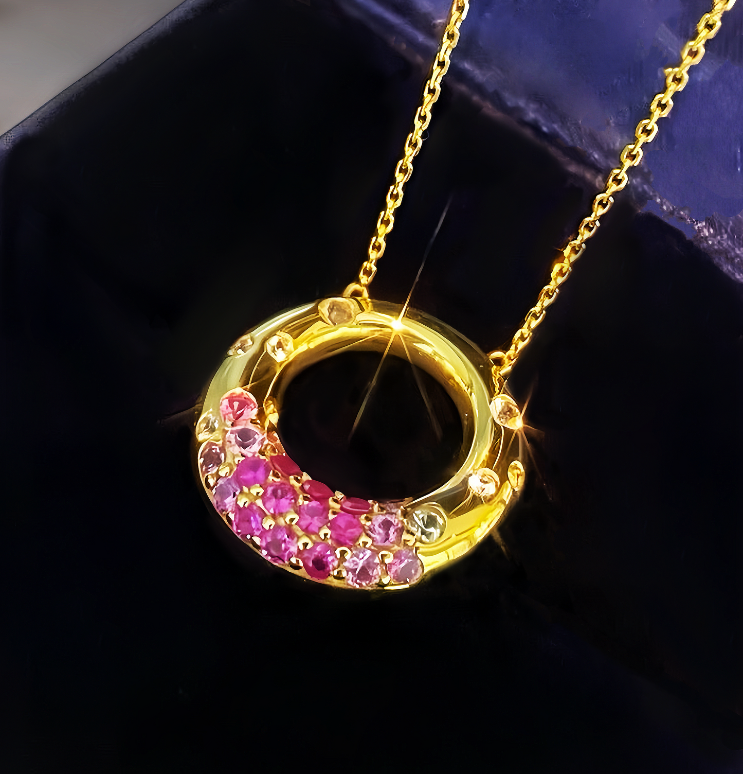 Vintage 18k Gold Diamond Pendant (Item No. VT170)