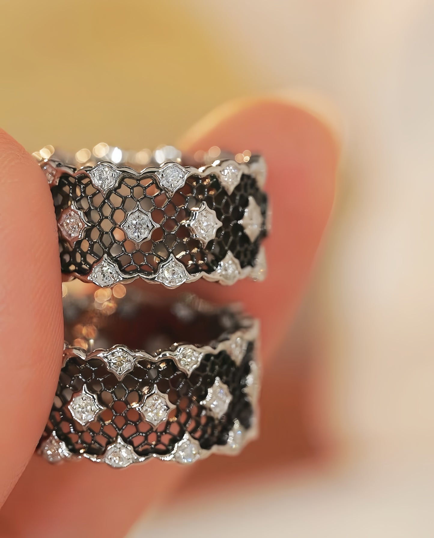Vintage Black Lace Platinium Gold Diamond Ring (Item No. VT042)