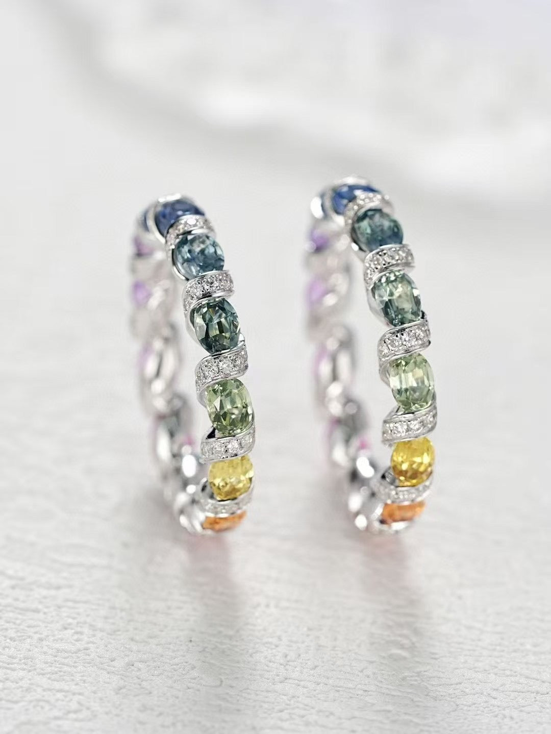 Rainbow Sapphire 18k Gold Ring (Item No. SA126)