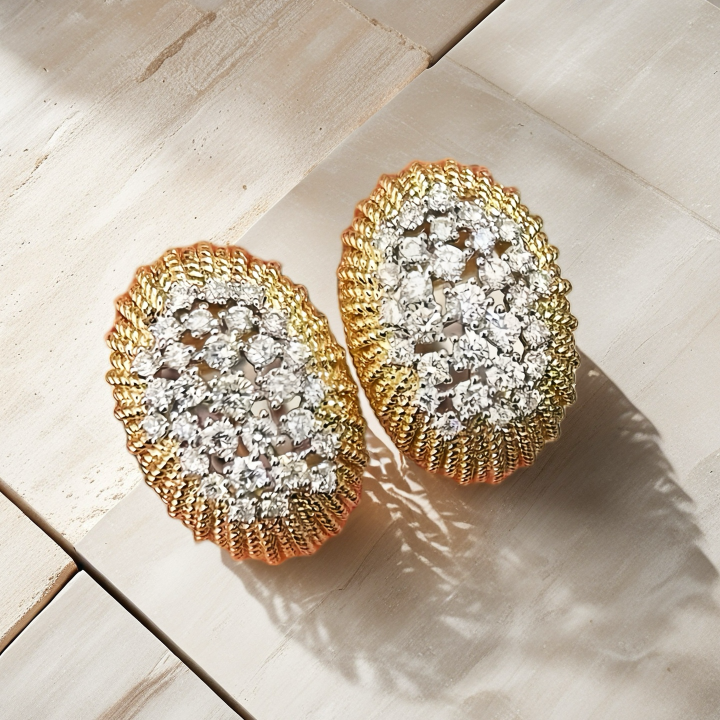 Vintage 18k Gold Diamond Earring (Item No. VT015)