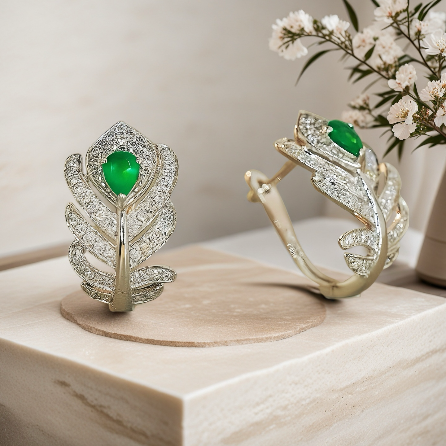 Feather Gold Diamond Emerald Earring (Item No. VT080)