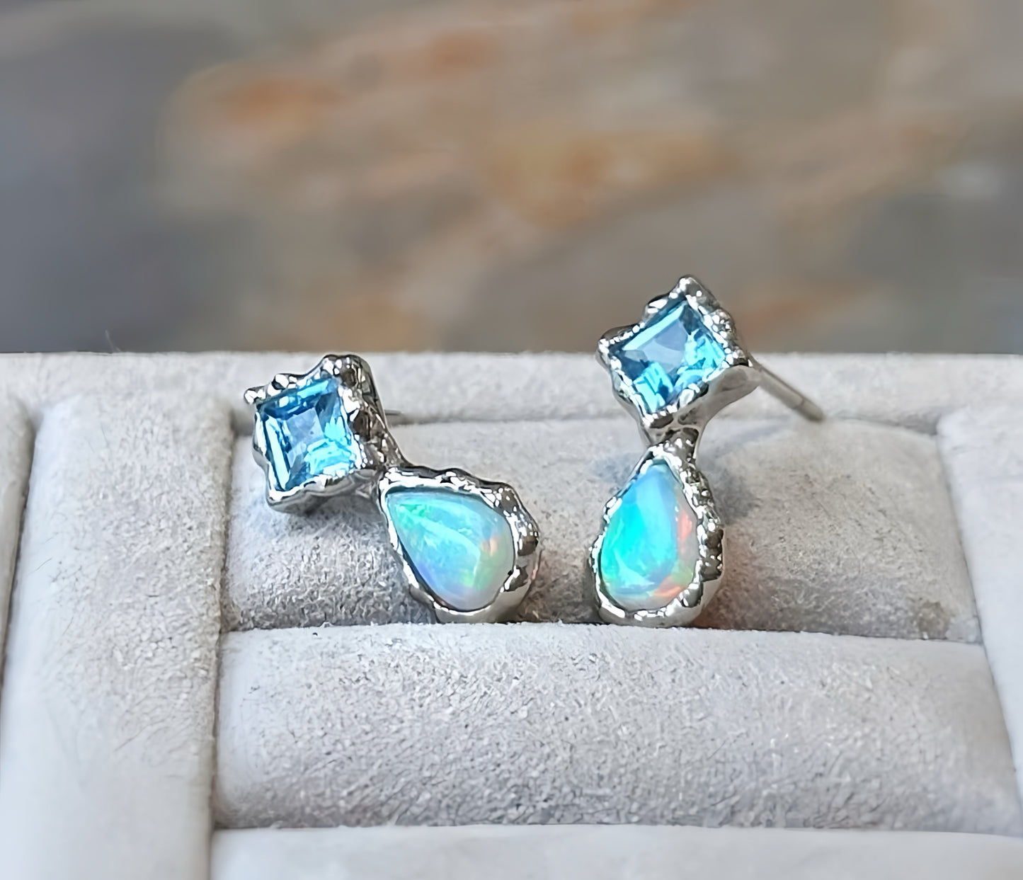 Vintage Gold Aquamarine Crystal Opal Earring (Item No. VT070)