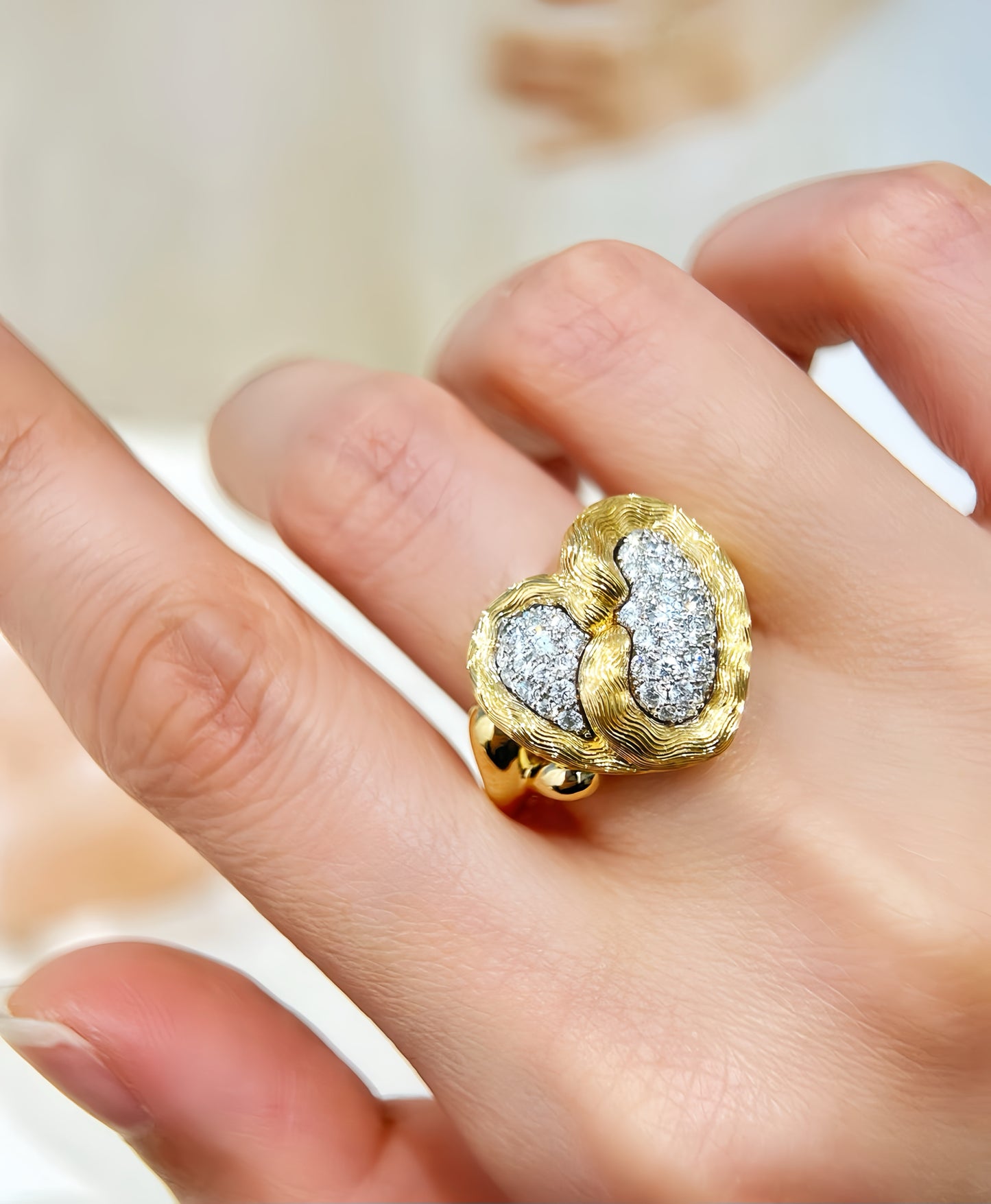 Vintage 18k Gold Diamond Ring (Item No. VT365)