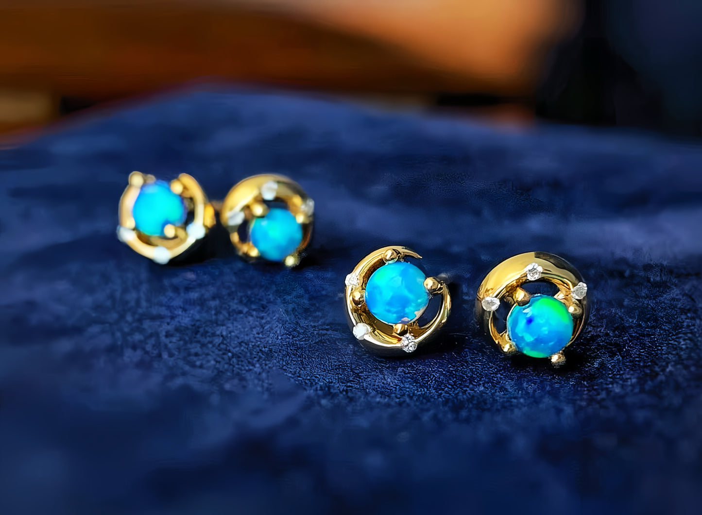 Galaxy Star Moon Globe 18k Gold Crystal Opal Diamond Earring (Item No. VT068)