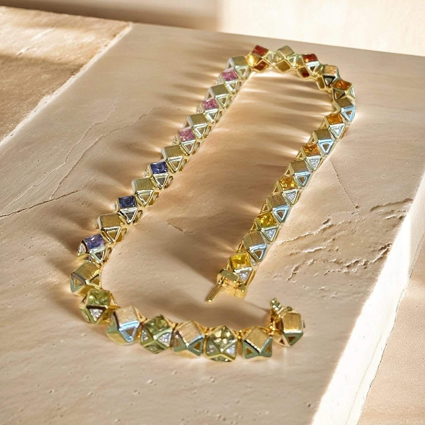 Vintage 18k Gold Diamond Bracelet (Item No. VT138)