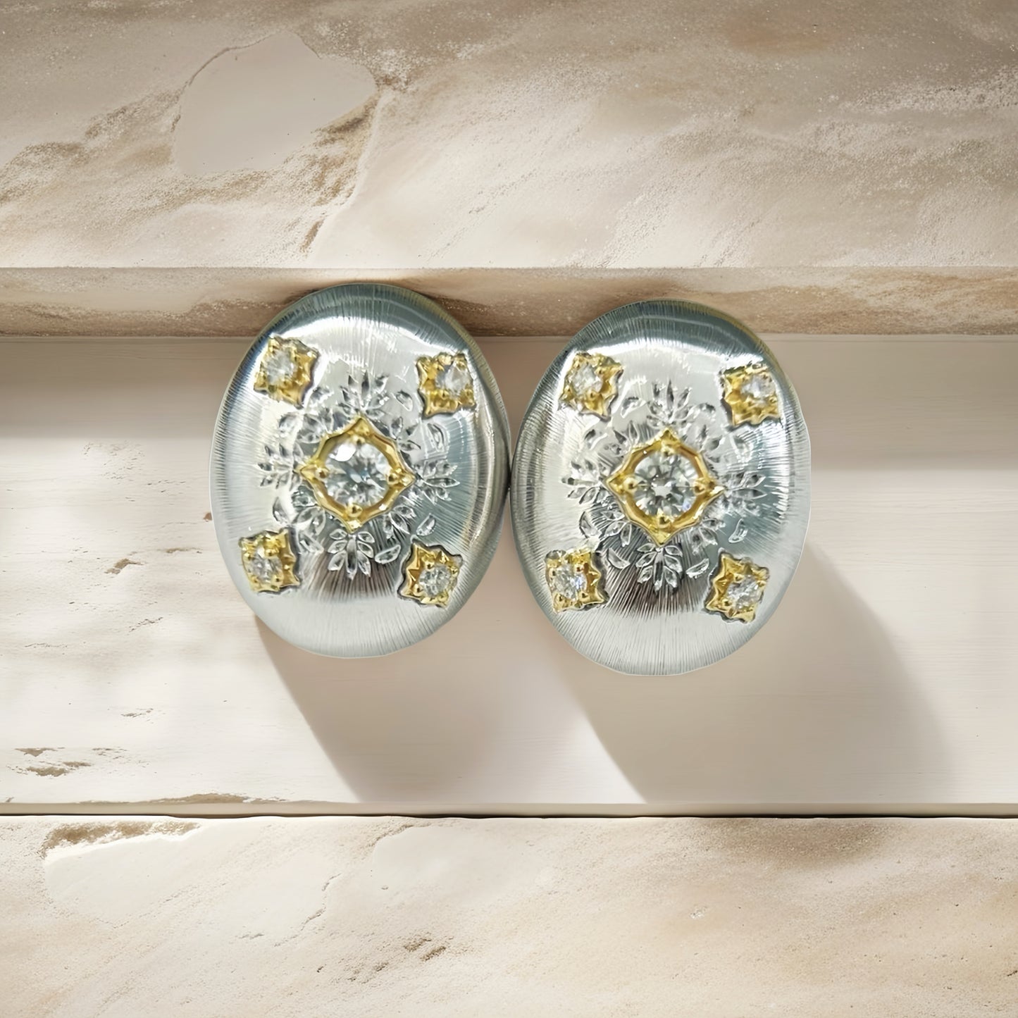 Vintage 18k Gold Diamond Earring (Item No. VT232)