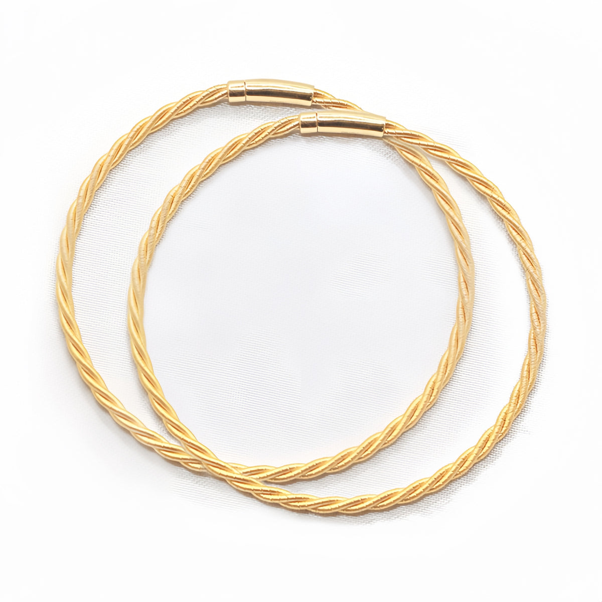 Twisted 18K Gold Bracelet (Item No. SX031CB)