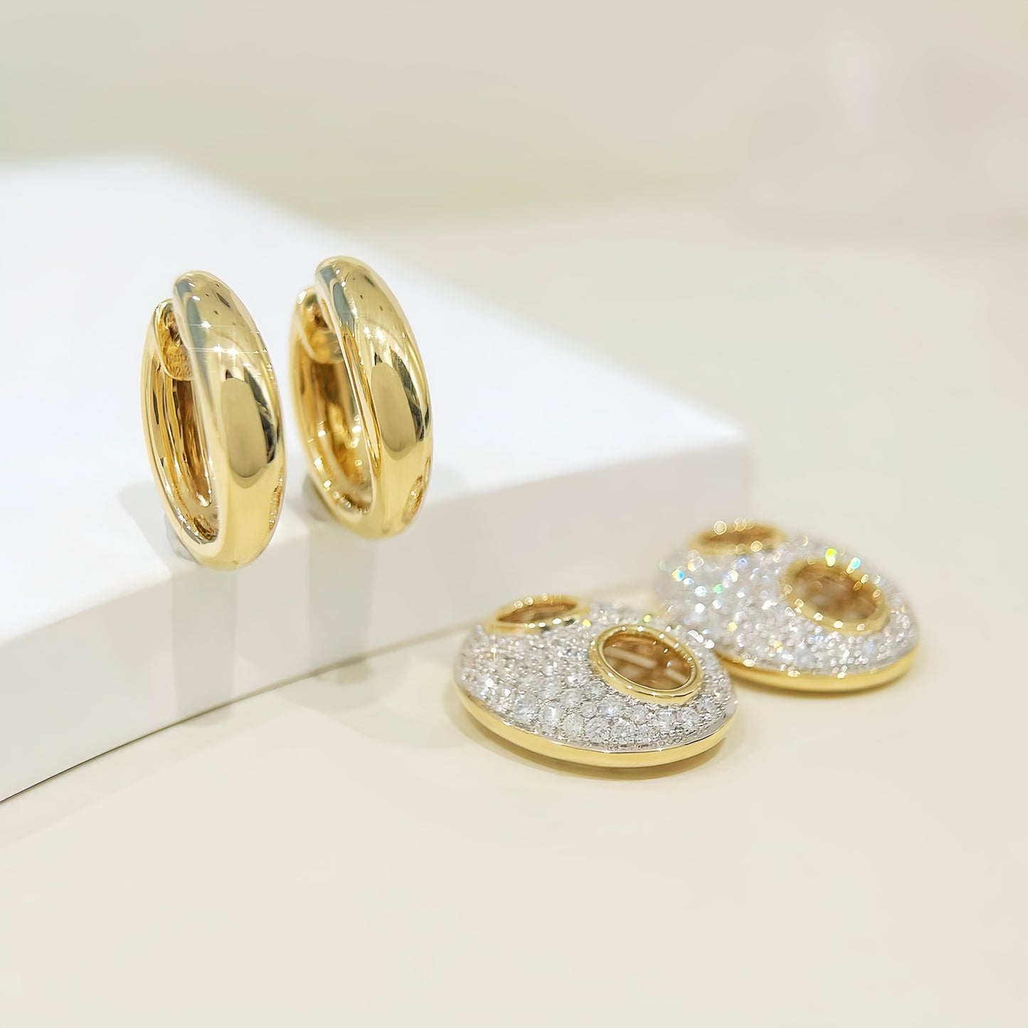 Vintage 18k Gold Diamond Earring (Item No. VT316)
