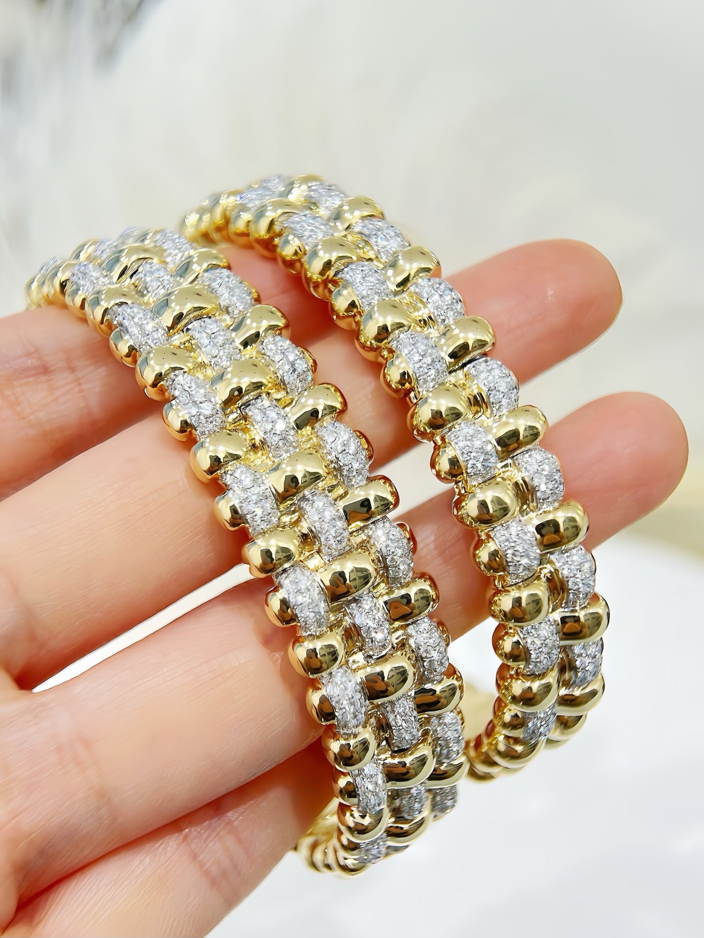 Vintage 18k Gold Diamond Bracelet (Item No. VT425)