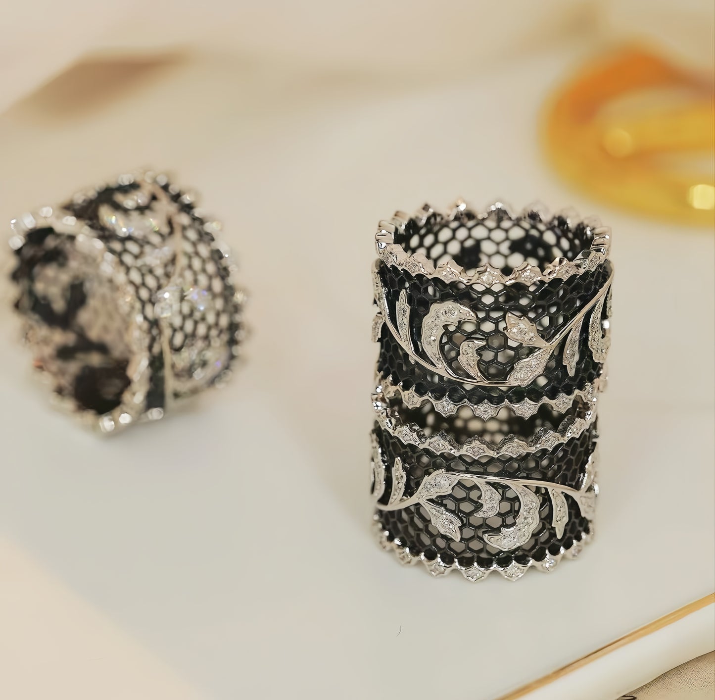 Vintage Black Lace 18k Gold Diamond Ring (Item No. VT040)