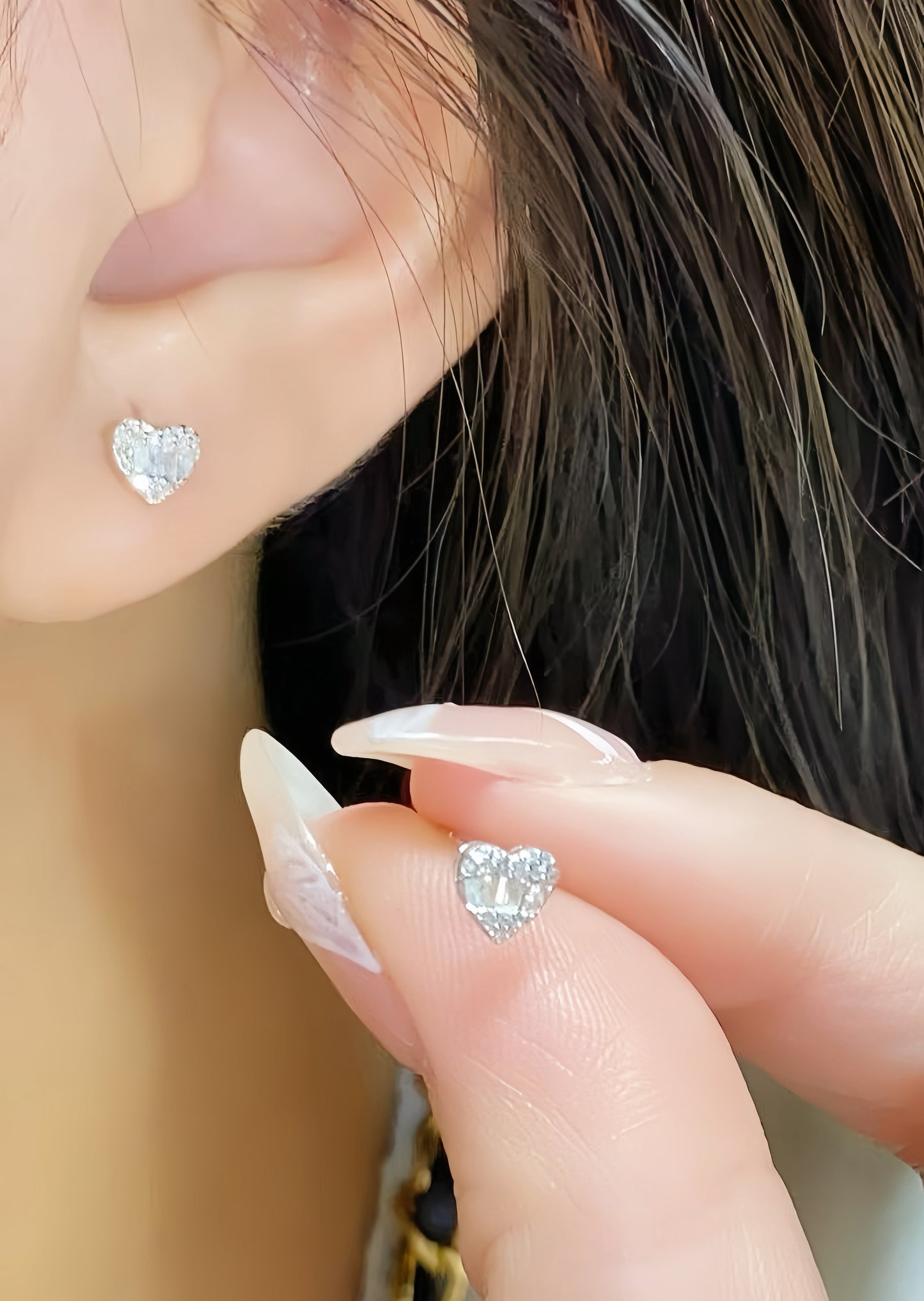 Heart 18k Gold Diamond Earring (Item No. VT082)