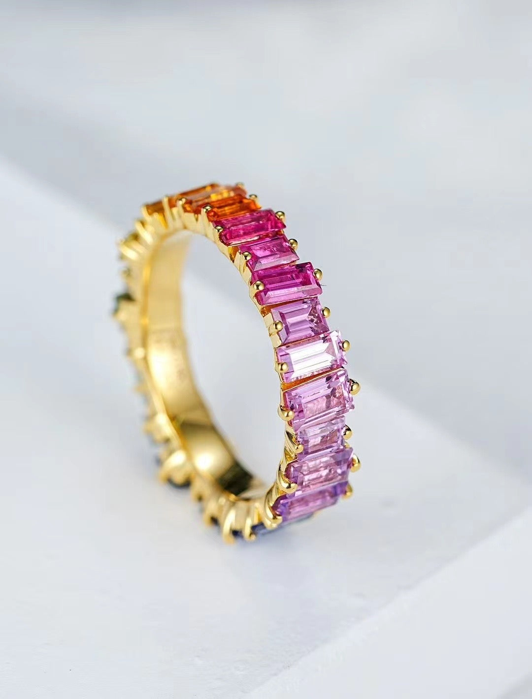 Rainbow Sapphire 18k Gold Ring (Item No. SA078)