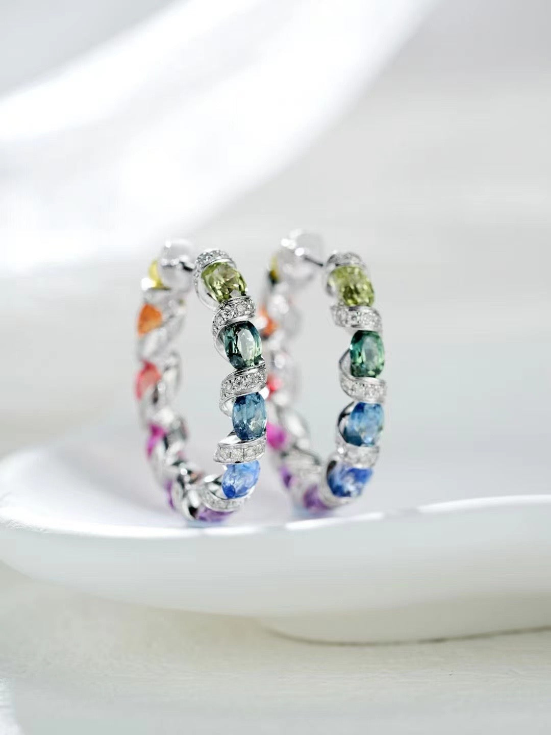 Rainbow Sapphire 18K Gold Earring (Item No. SA017)