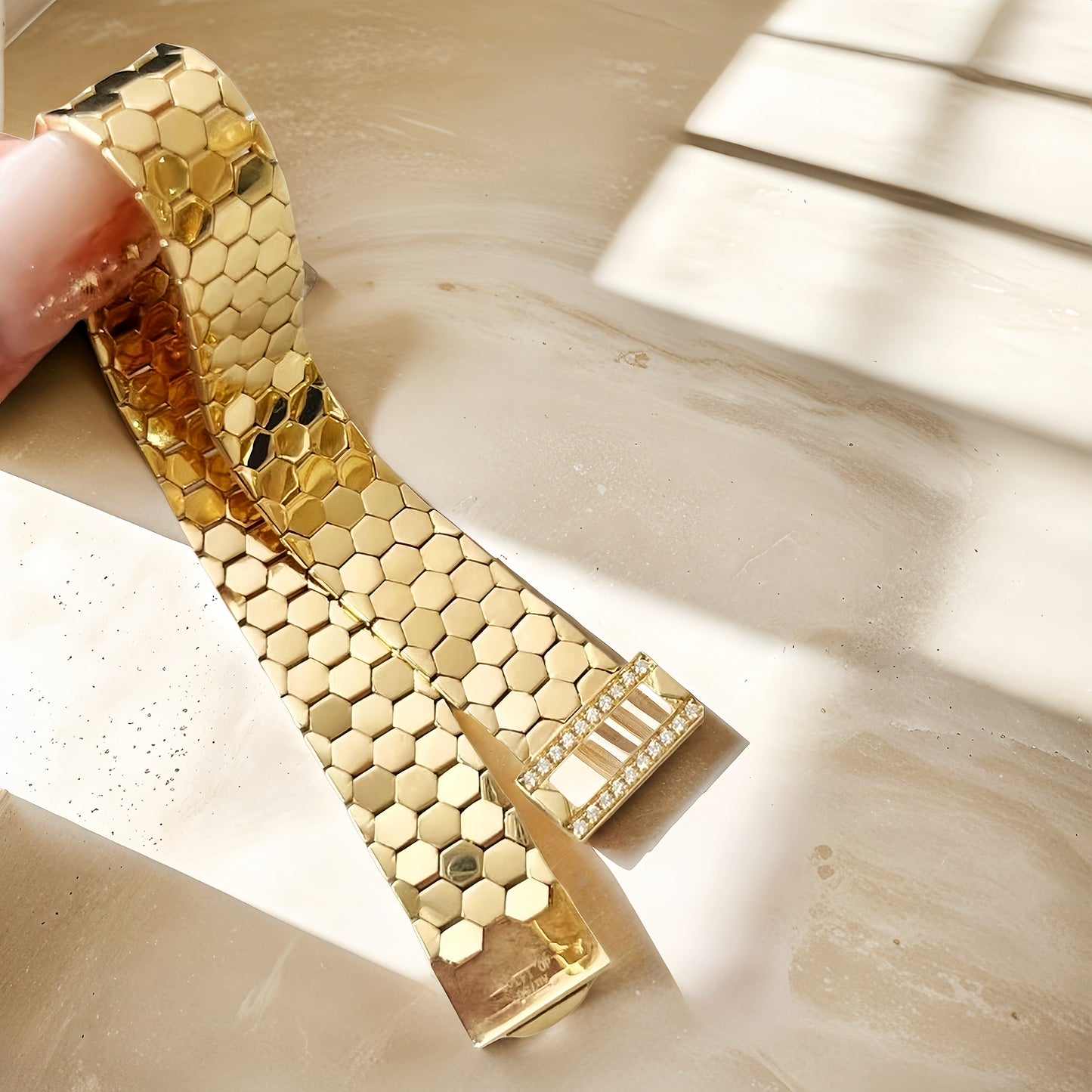 Vintage 18k Gold Diamond Bracelet (Item No. VT132)