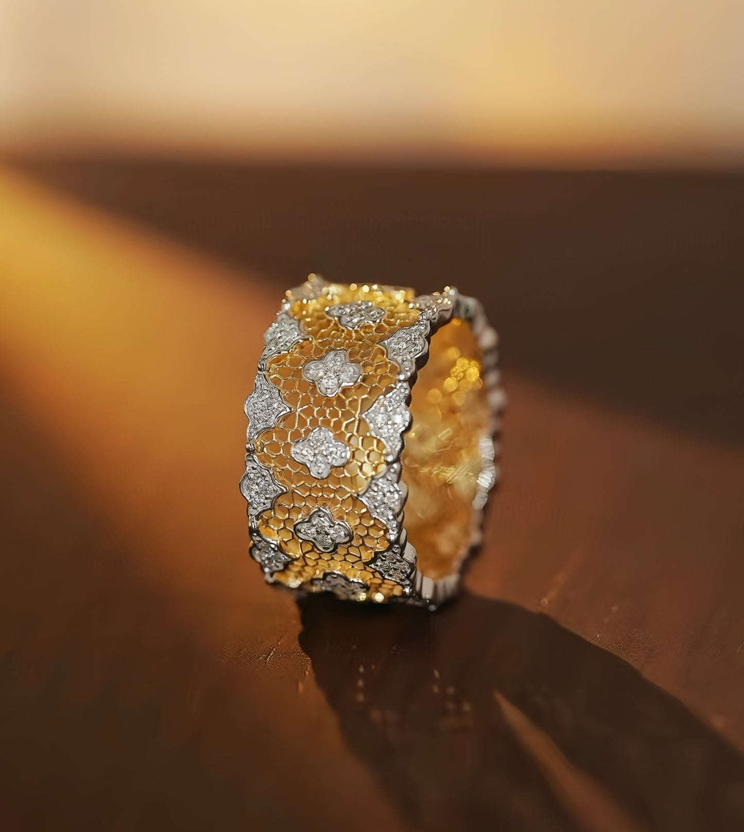 Vintage Victoria Lace 18k Gold Diamond Ring (Item No. VT043)