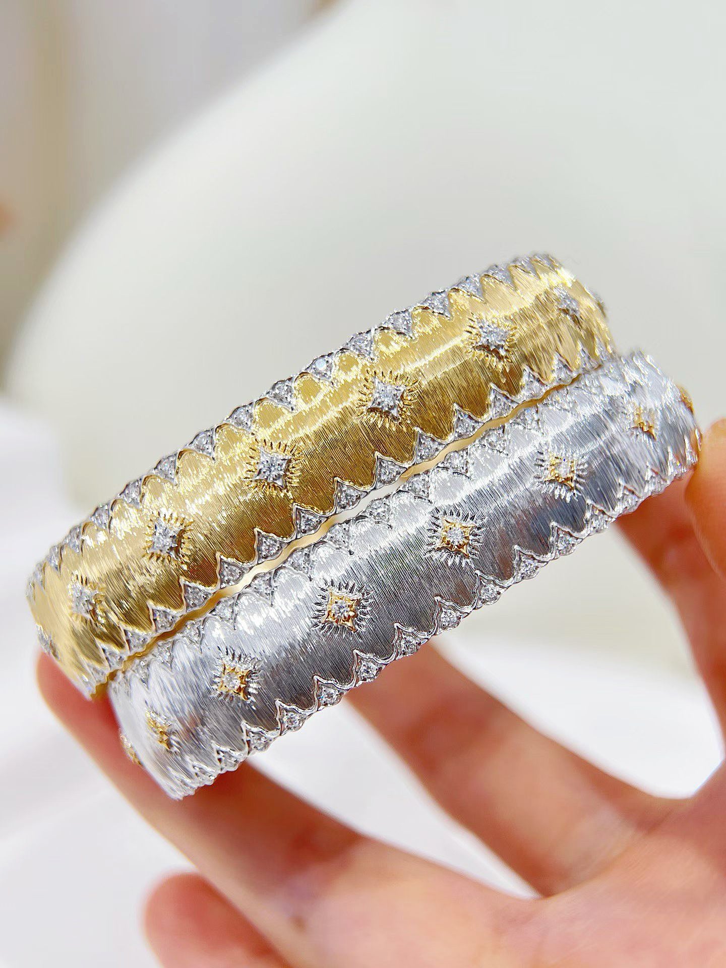 Vintage 18k Gold Diamond Bracelet (Item No. VT473)
