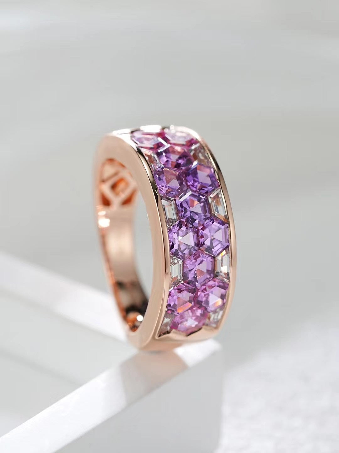 Rainbow Sapphire 18k Gold Ring (Item No. SA086)