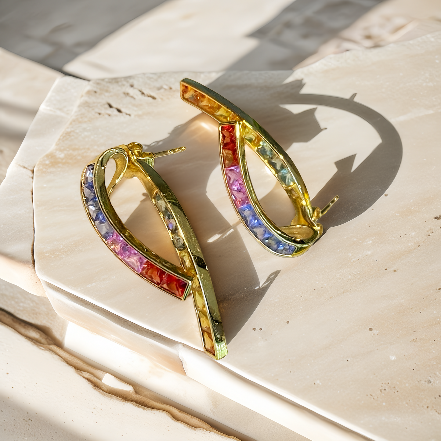 Vintage 18k Gold Diamond Earring (Item No. VT162)