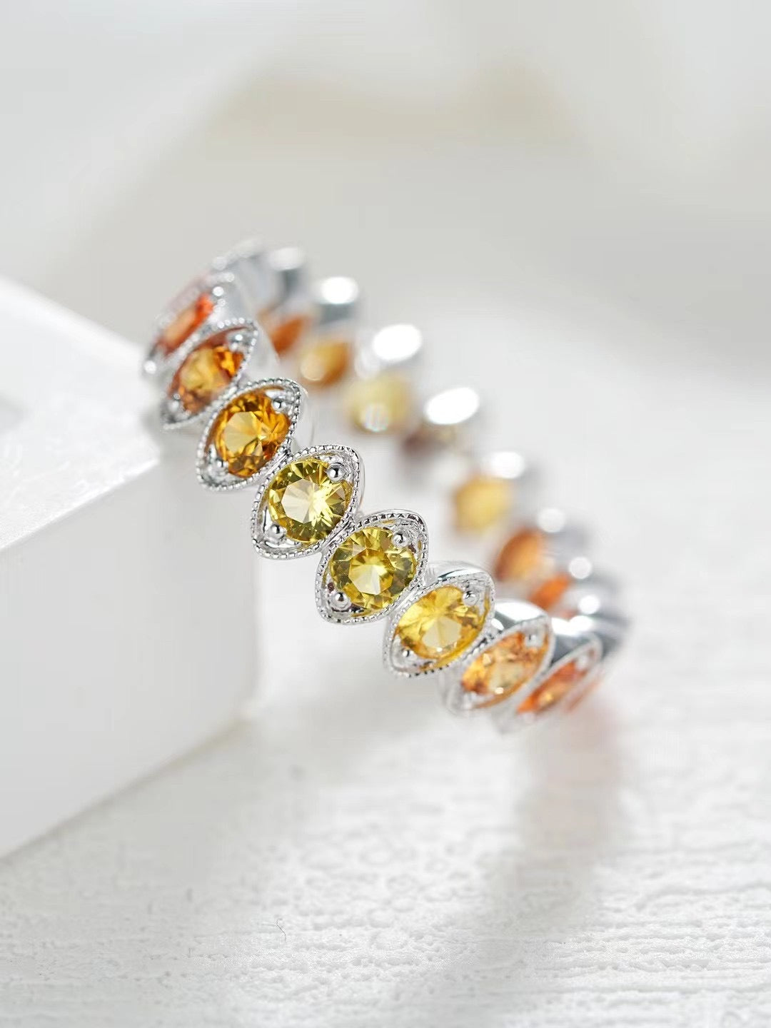 Rainbow Sapphire 18k Gold Ring (Item No. SA082)