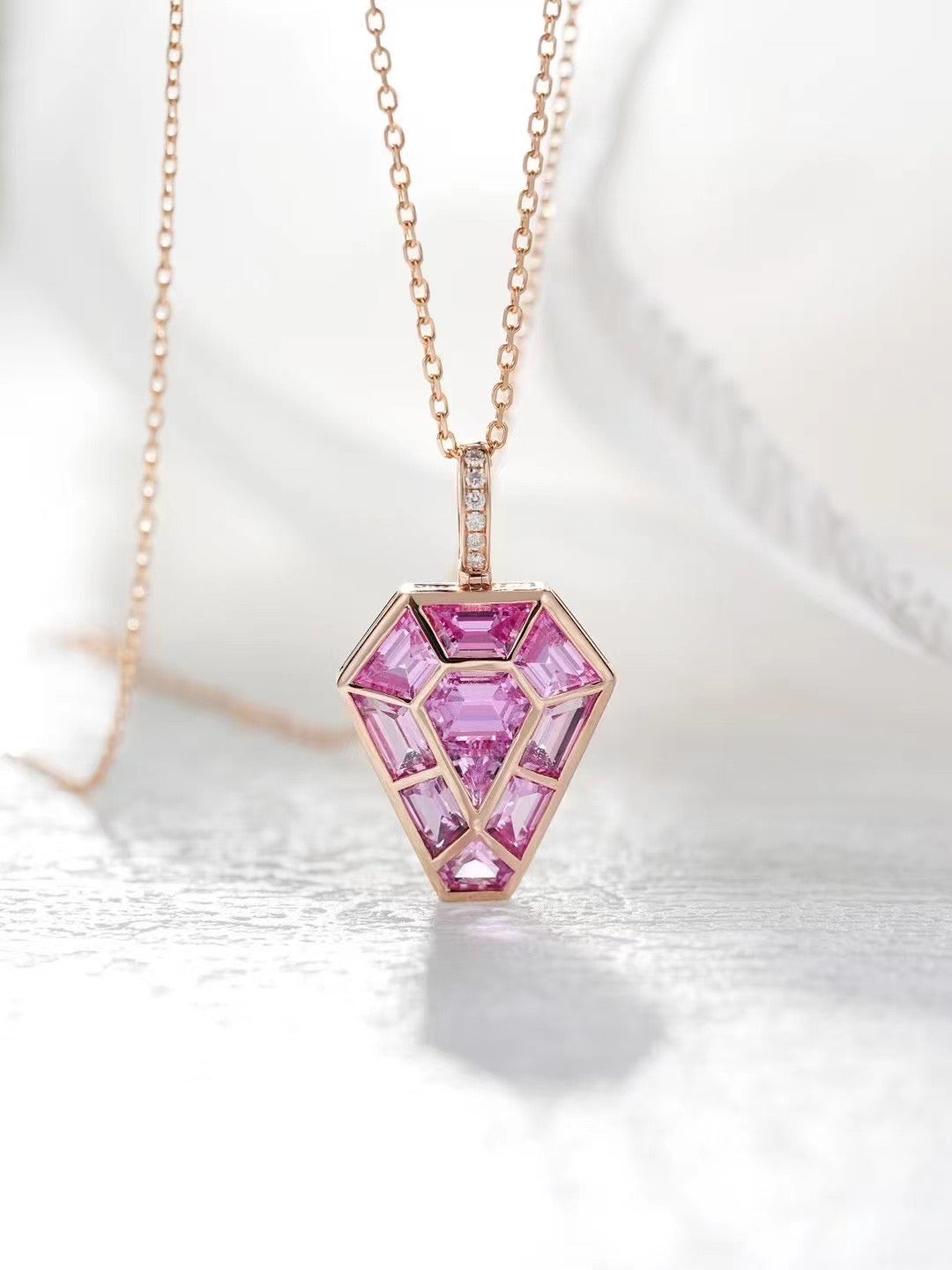 Rainbow Sapphire 18k Gold Pendant (Item No. SA063)