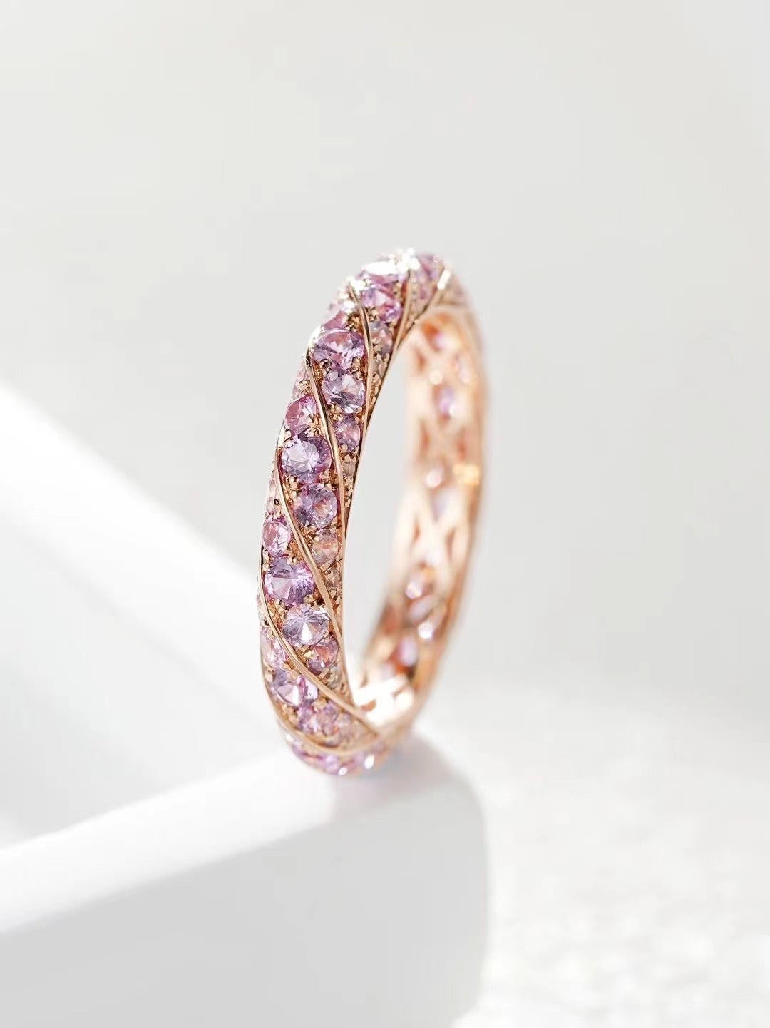 Rainbow Sapphire 18k Gold Ring (Item No. SA130)