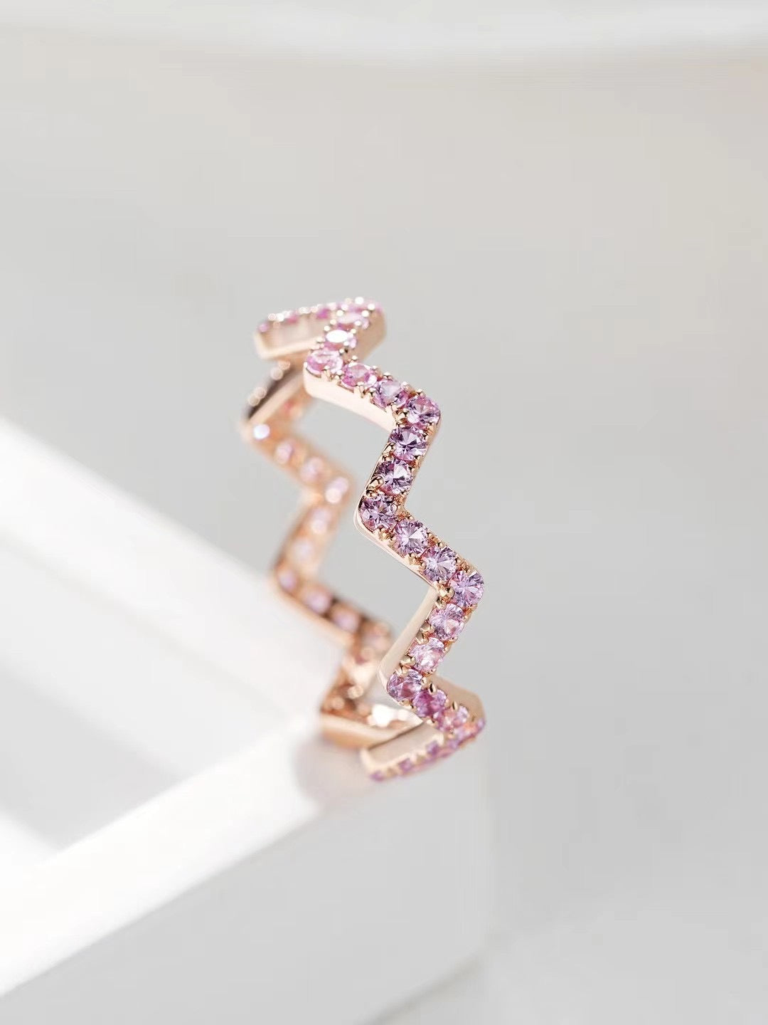 Rainbow Sapphire 18k Gold Ring (Item No. SA056)