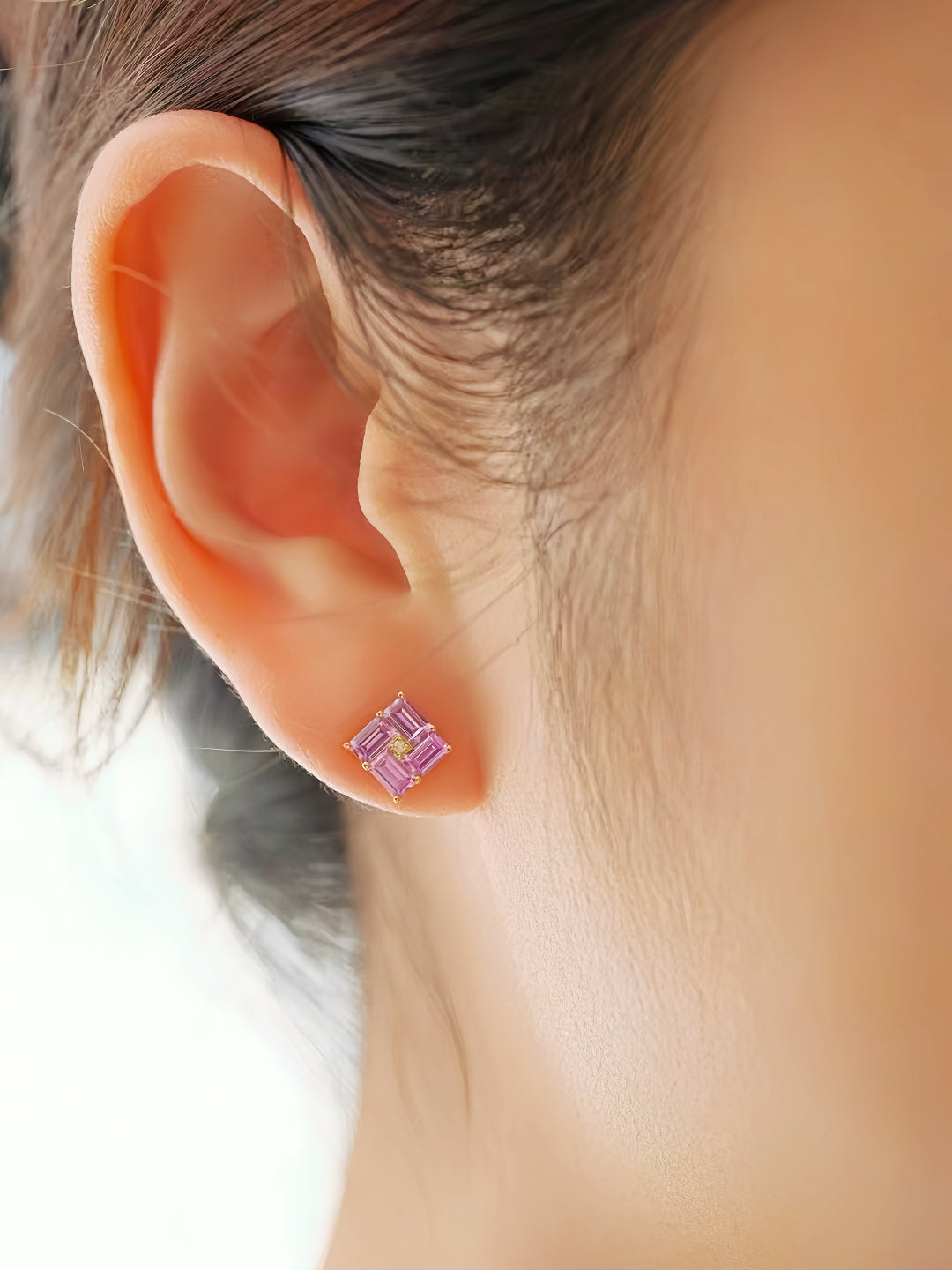 Rainbow Sapphire 18k Gold Earring (Item No. SA094)