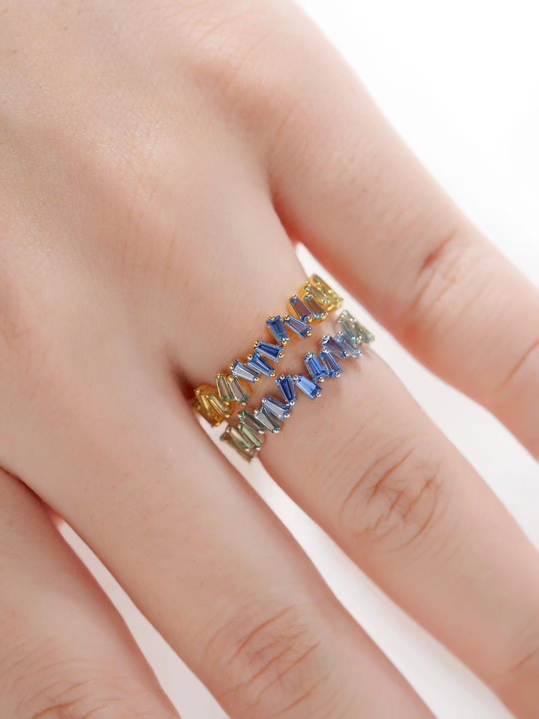 T Square Cut Rainbow Sapphire 18k Gold Ring (Item No. SA018)