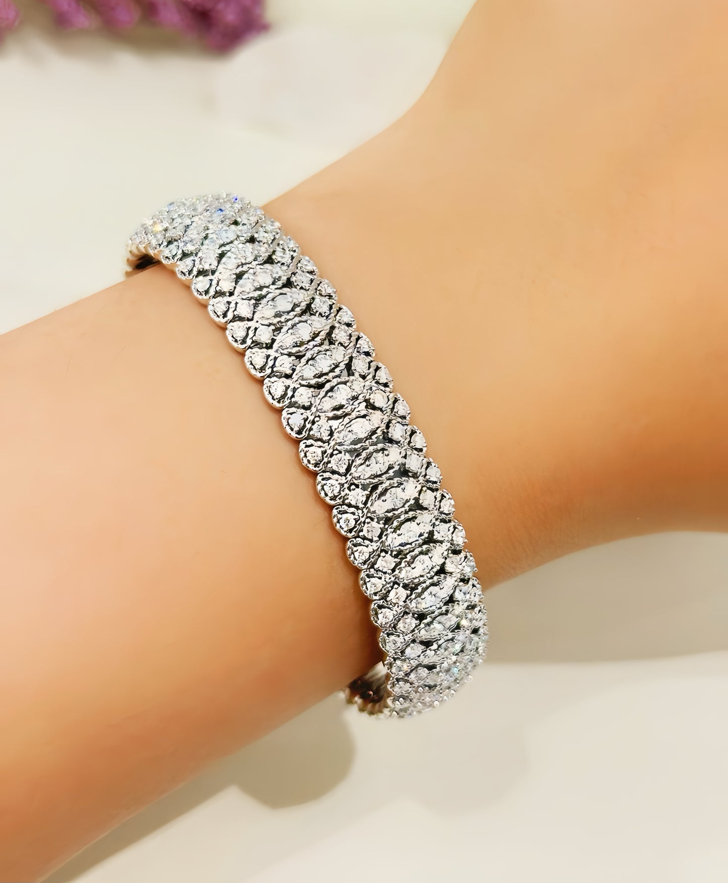 Vintage 18k Gold Diamond Bracelet (Item No. VT339)