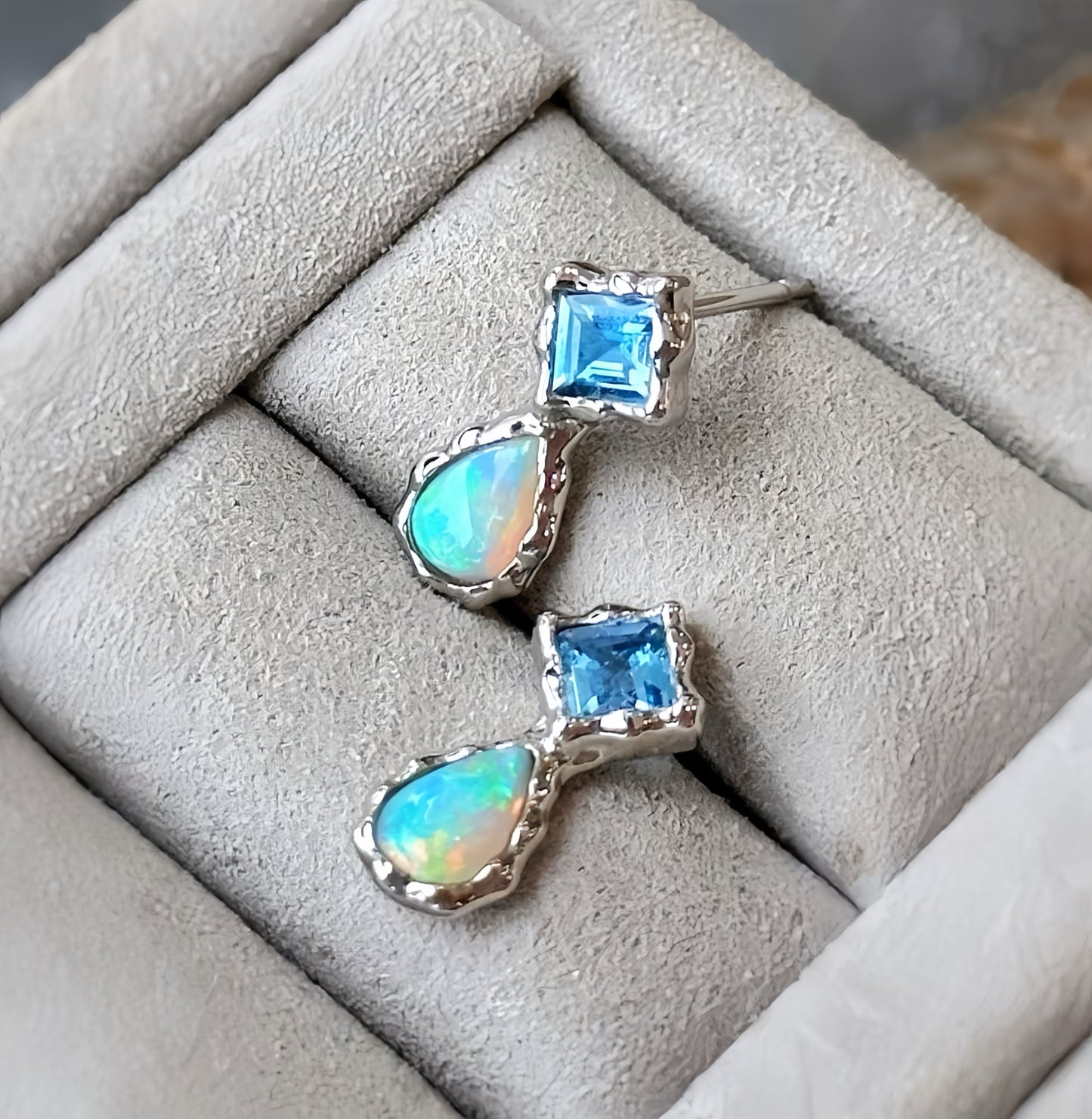 Vintage Gold Aquamarine Crystal Opal Earring (Item No. VT070)