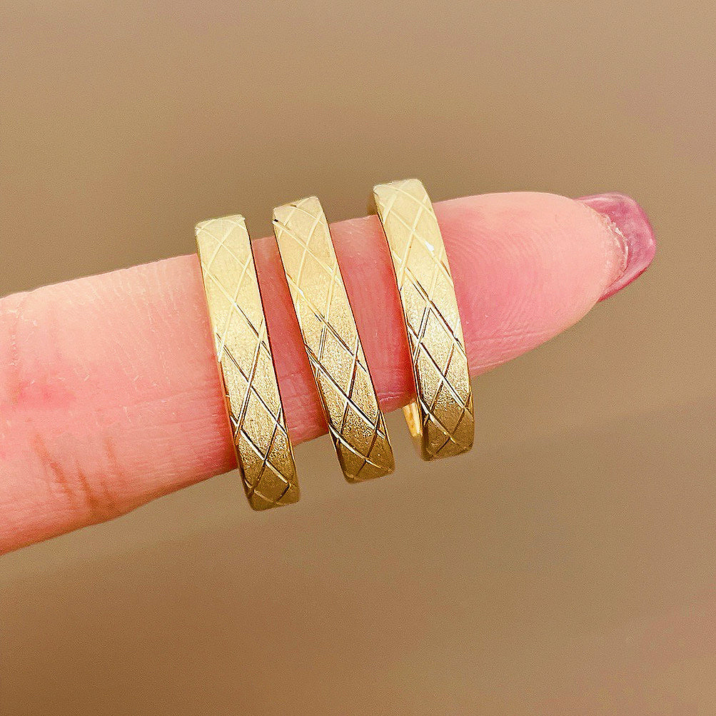 Classic 18k Gold Ring (Item No. HFR040)