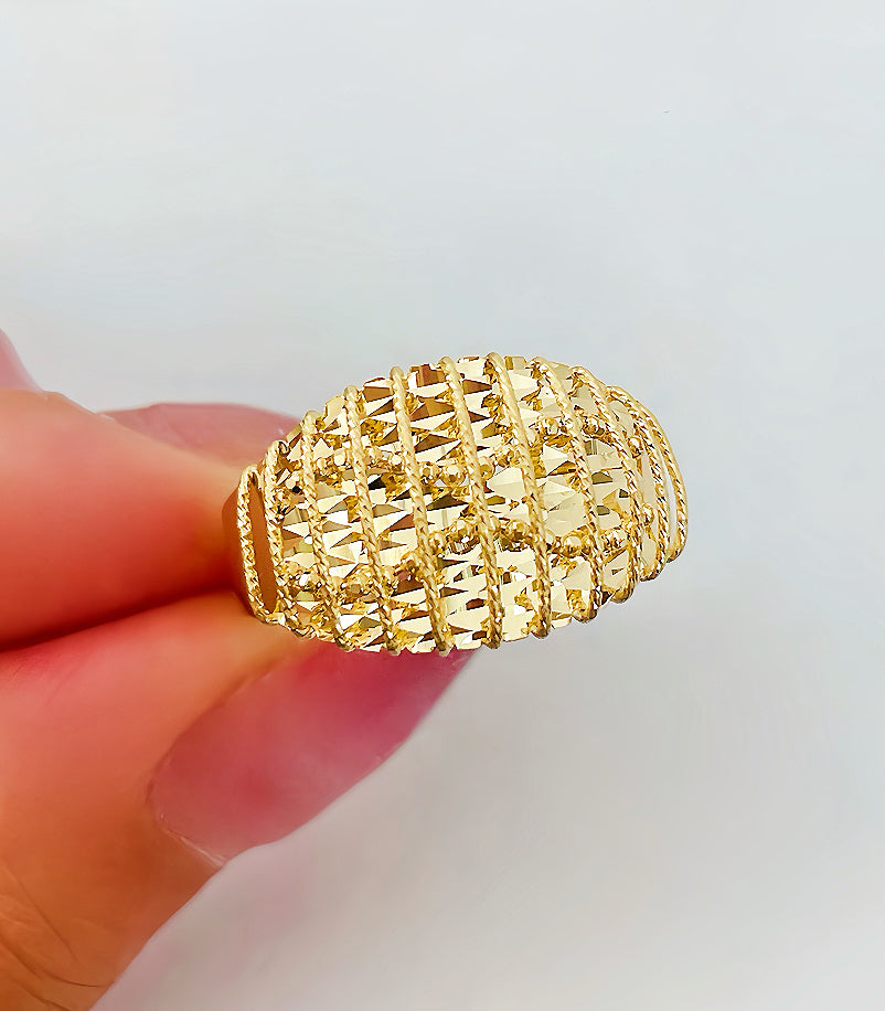 18k Gold Ring (Item No. HFR046)