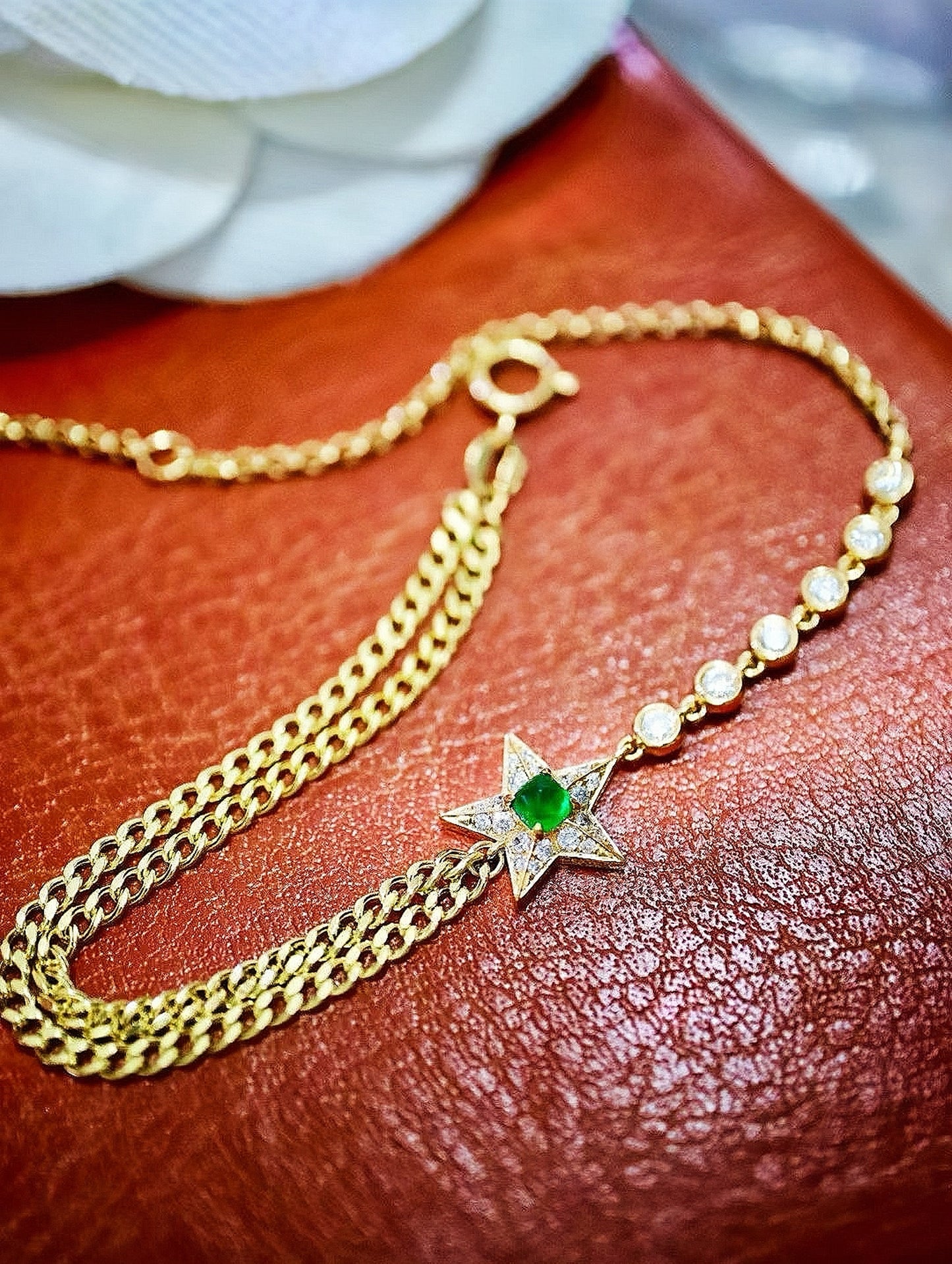 Vintage Star 18k Gold Diamond Emerald Bracelet (Item No. VT118)