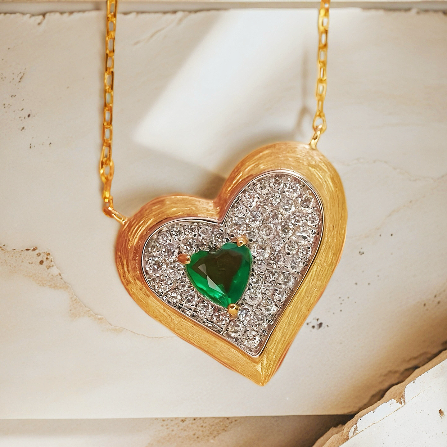Heart Vintage 18k Gold Diamond Emerald Pendant (Item No. VT115)
