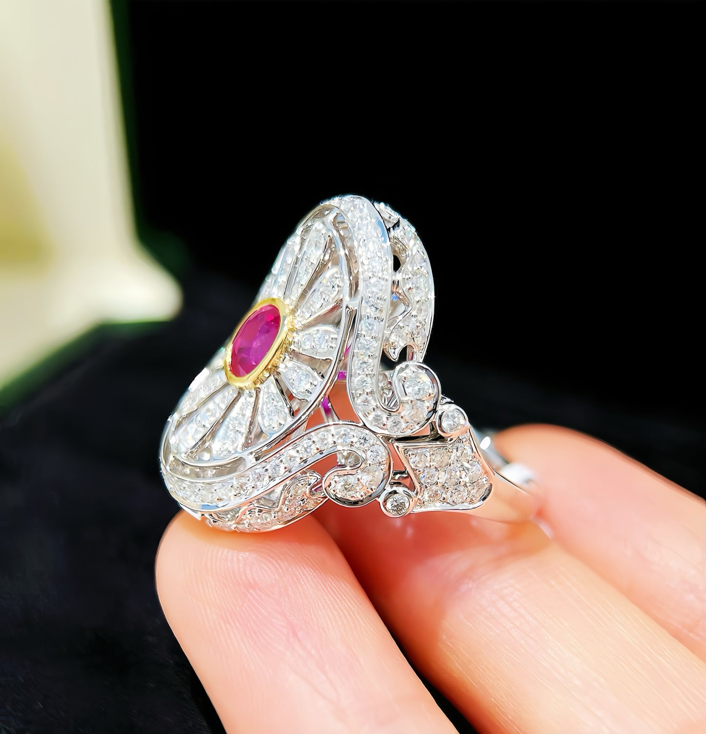 Vintage 18k Gold Diamond Ruby Ring (Item No. VT420)
