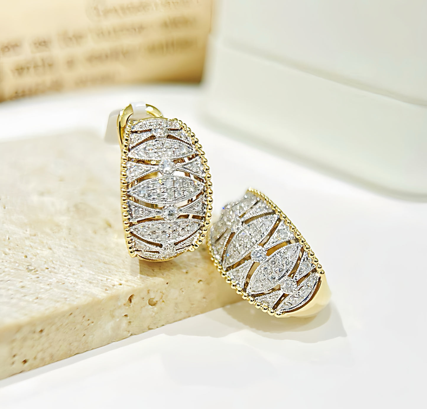 Vintage 18k Gold Diamond Earring (Item No. VT393)