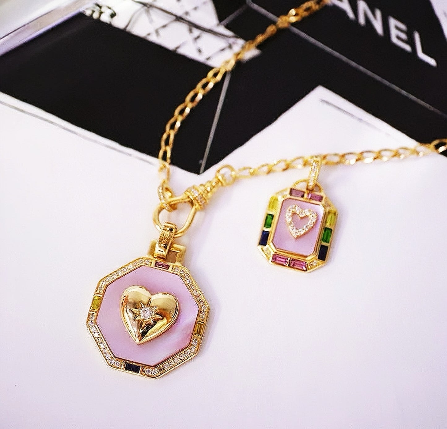 Vintage 18k Gold Diamond Pendant (Item No. VT101)