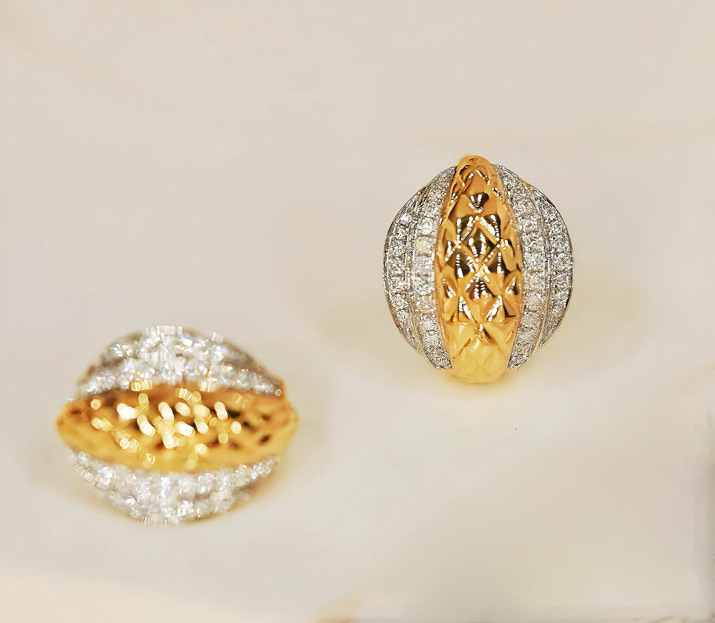 Vintage 18k Gold Diamond Earring (Item No. VT072)