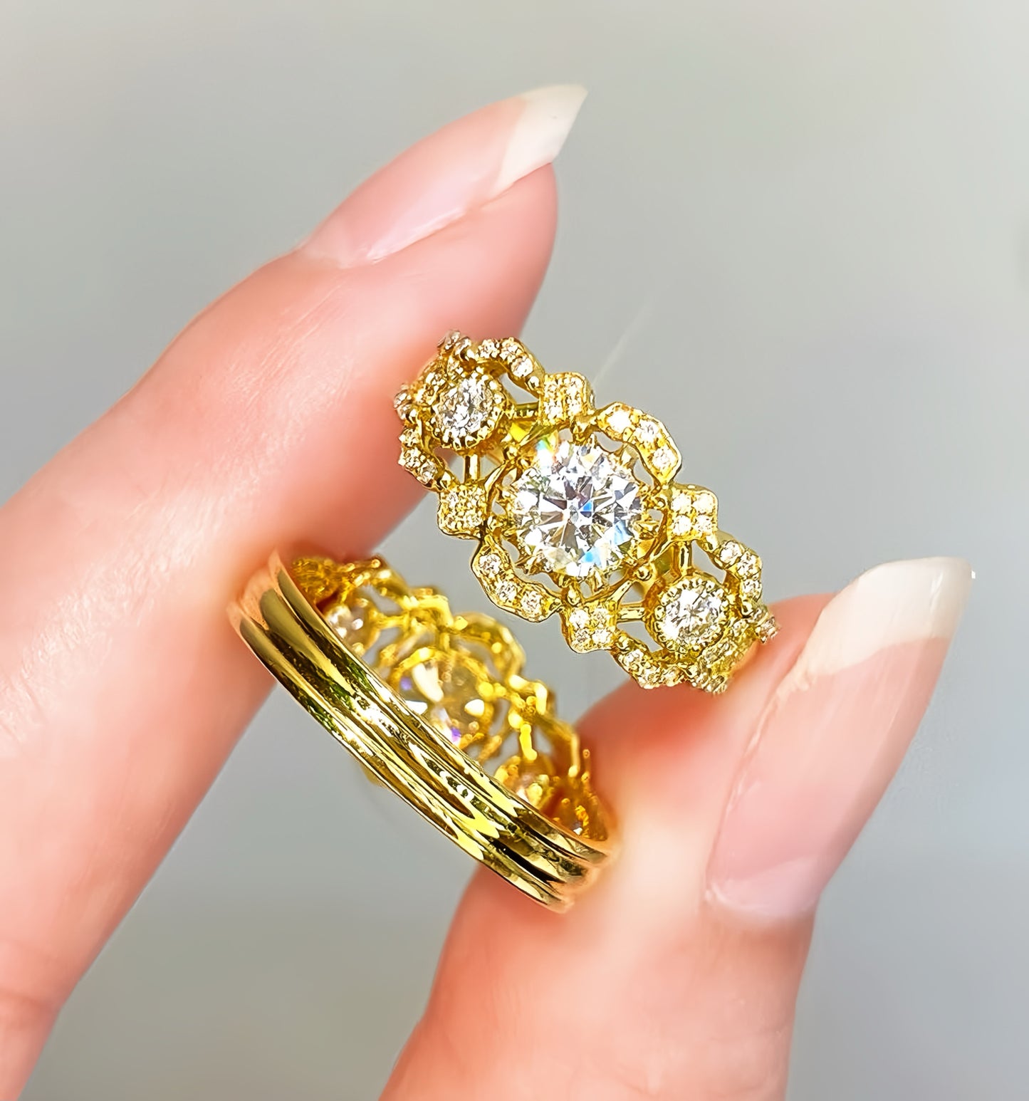 Vintage Lace 18k Gold Diamond Ring (Item No. VT045)