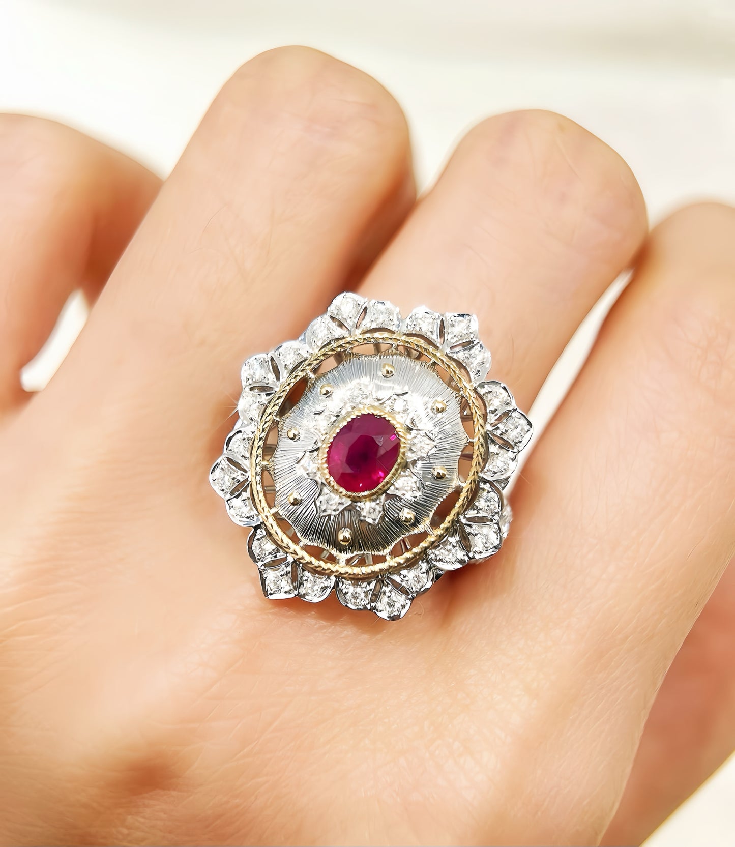 Vintage 18k Gold Diamond Ruby Ring (Item No. VT418)