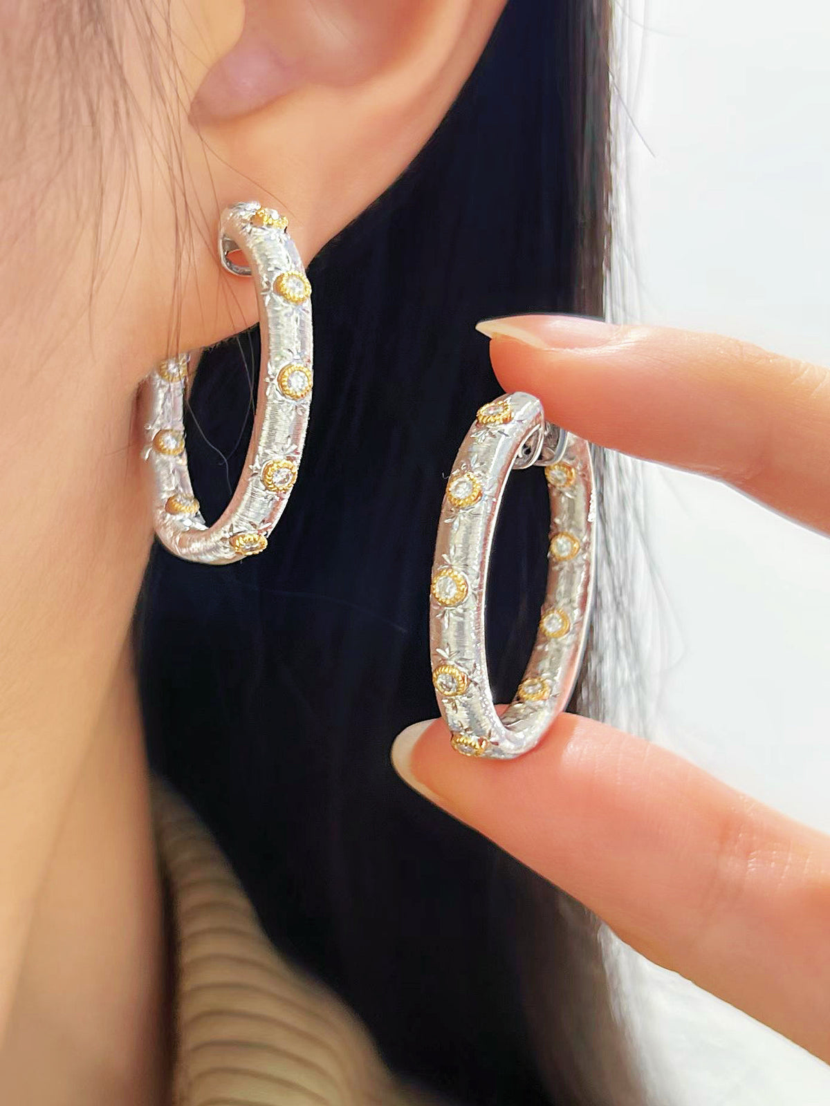 Vintage 18k Gold Diamond Earring (Item No. VT516)