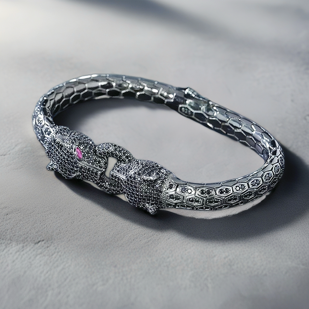 Panther Fashion Silver Bracelet (Item No. B0694)