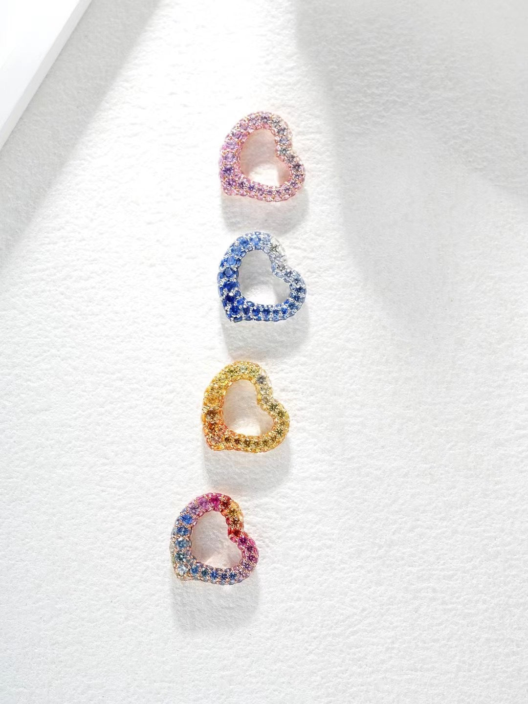 Rainbow Sapphire 18K Gold Pendant (Item No. SA001)