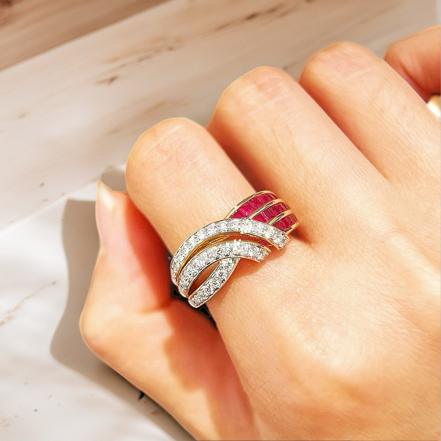 Vintage 18k Gold Diamond Ruby Ring (Item No. VT022)