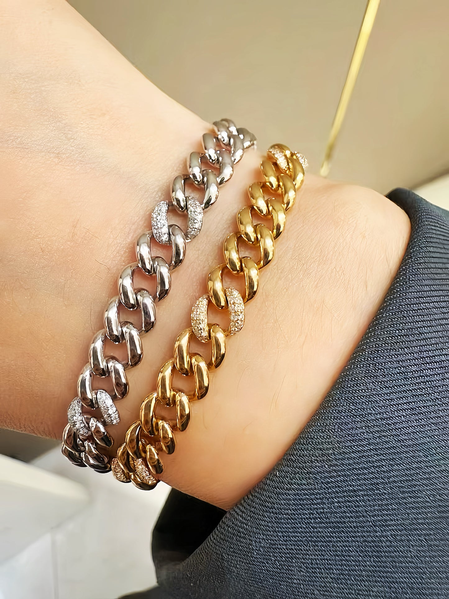 Cuban 18k Gold Diamond Bracelet (Item No. VT134)