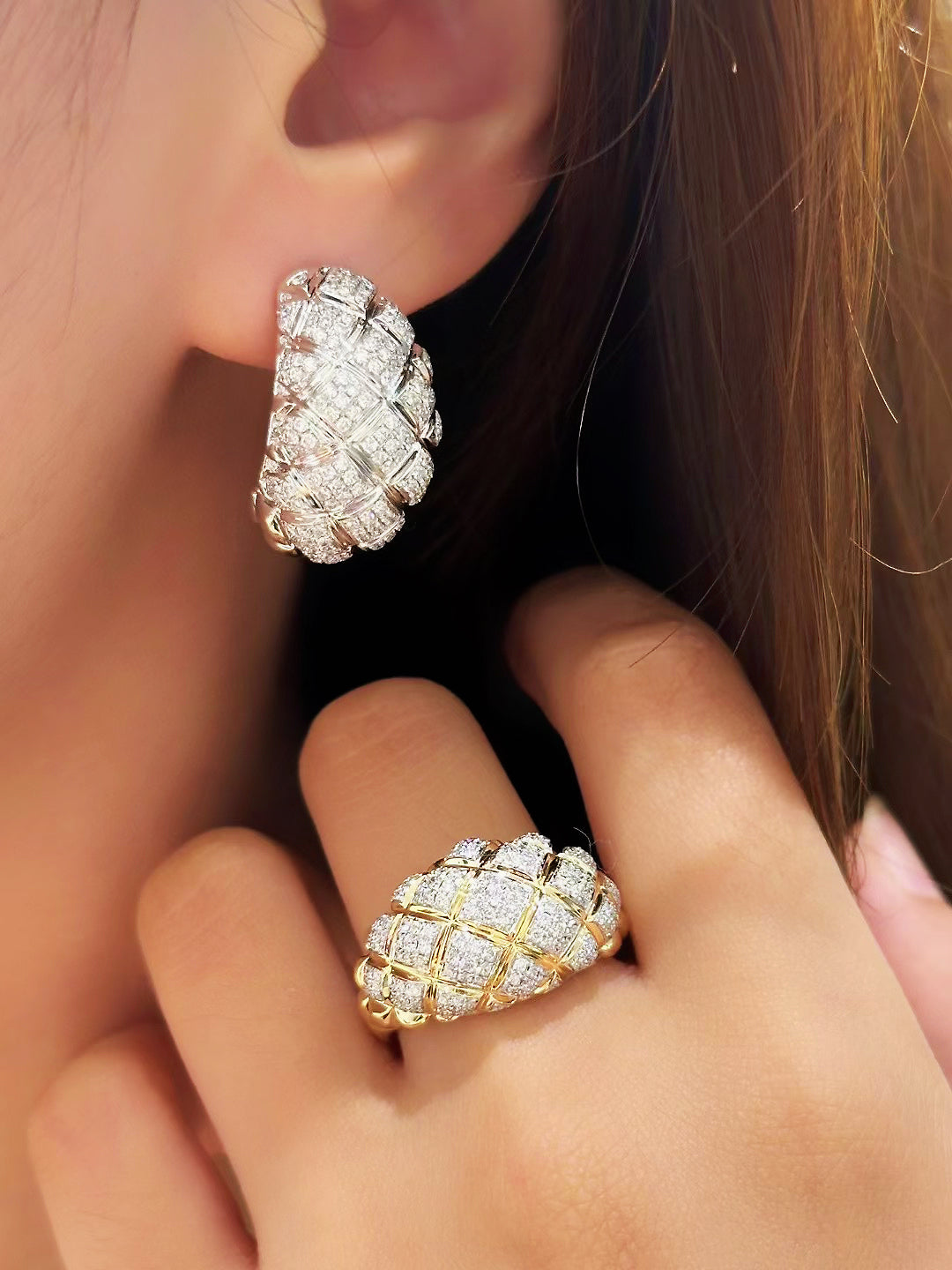 Vintage 18k Gold Diamond Earring (Item No. VT215)