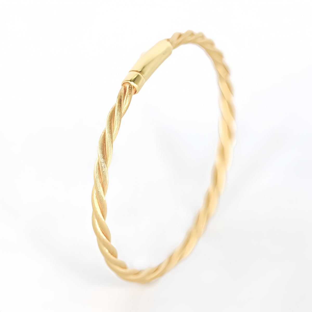 Twisted 18K Gold Bracelet (Item No. SH101CB)