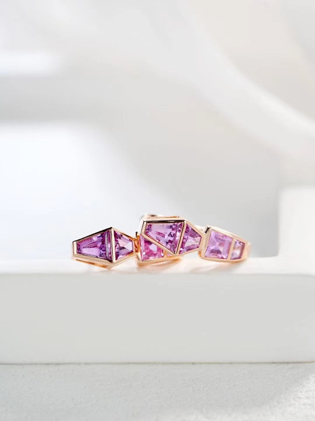 Snake Rainbow Sapphire 18K Gold Earring (Item No. SA008)