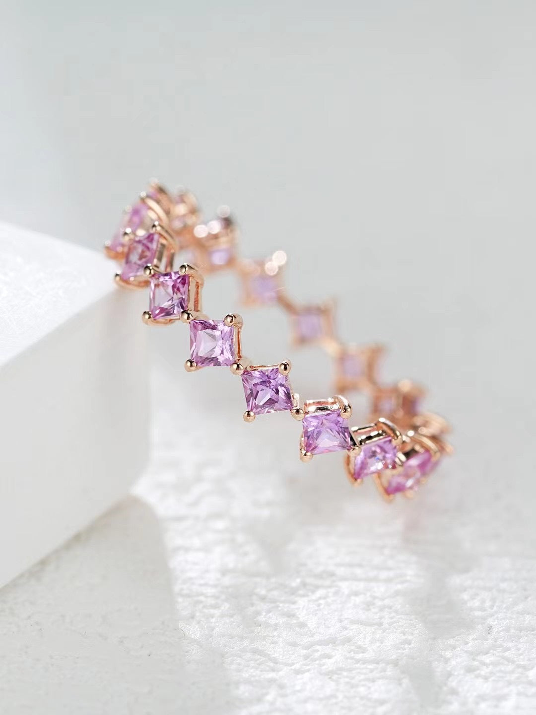 Rainbow Sapphire 18k Gold Ring (Item No. SA092)