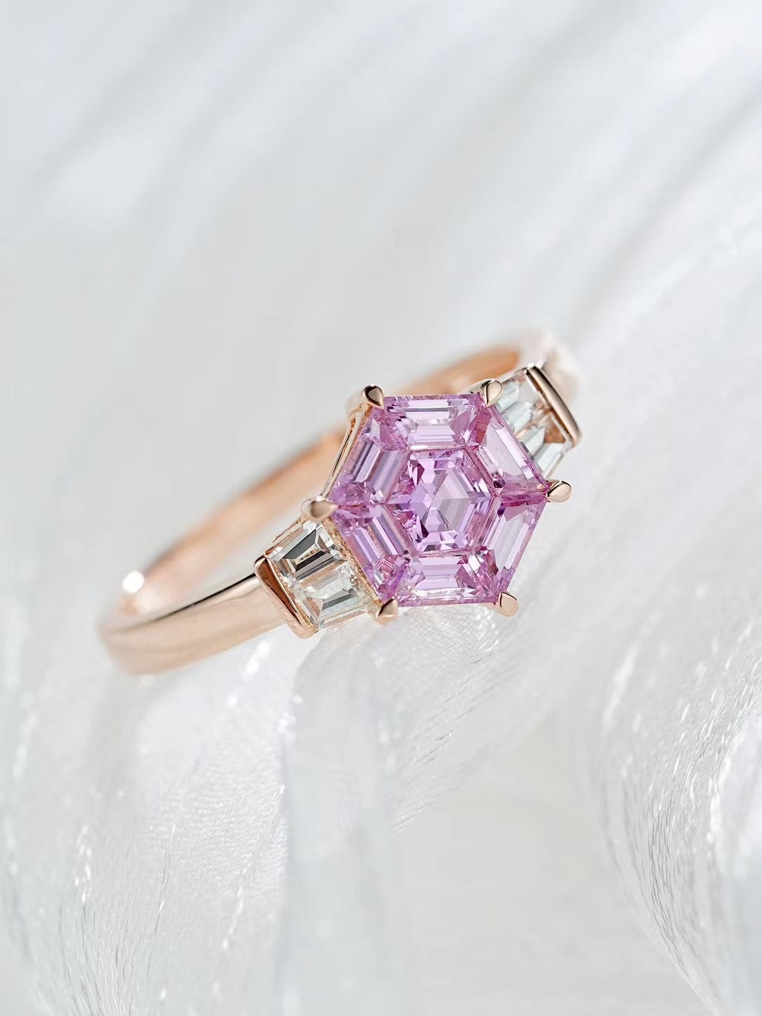 Rainbow Sapphire 18k Gold Ring (Item No. SA102)